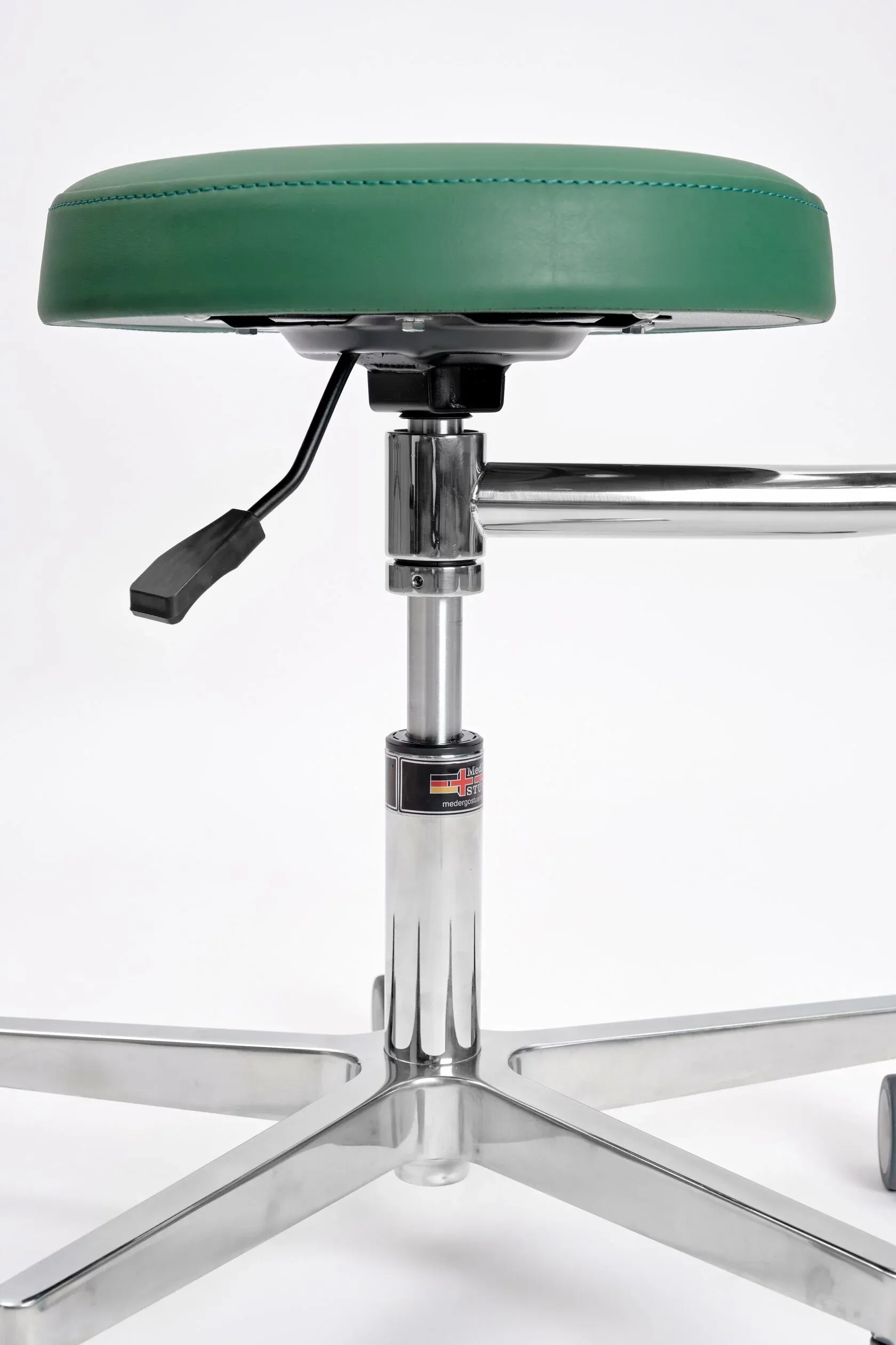 Стул ассистента с абдоминальным упором