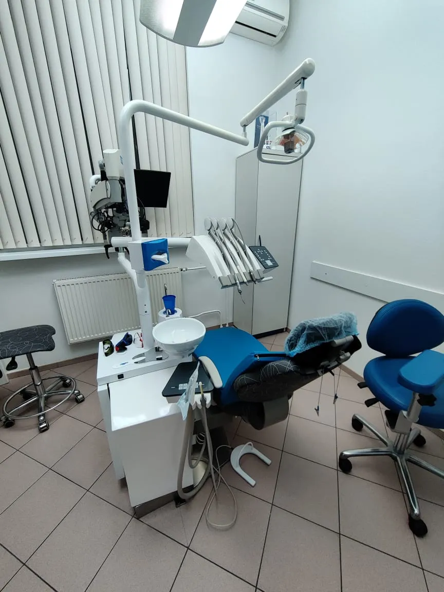 Б/у стоматологическая установка Neomed Aria SE