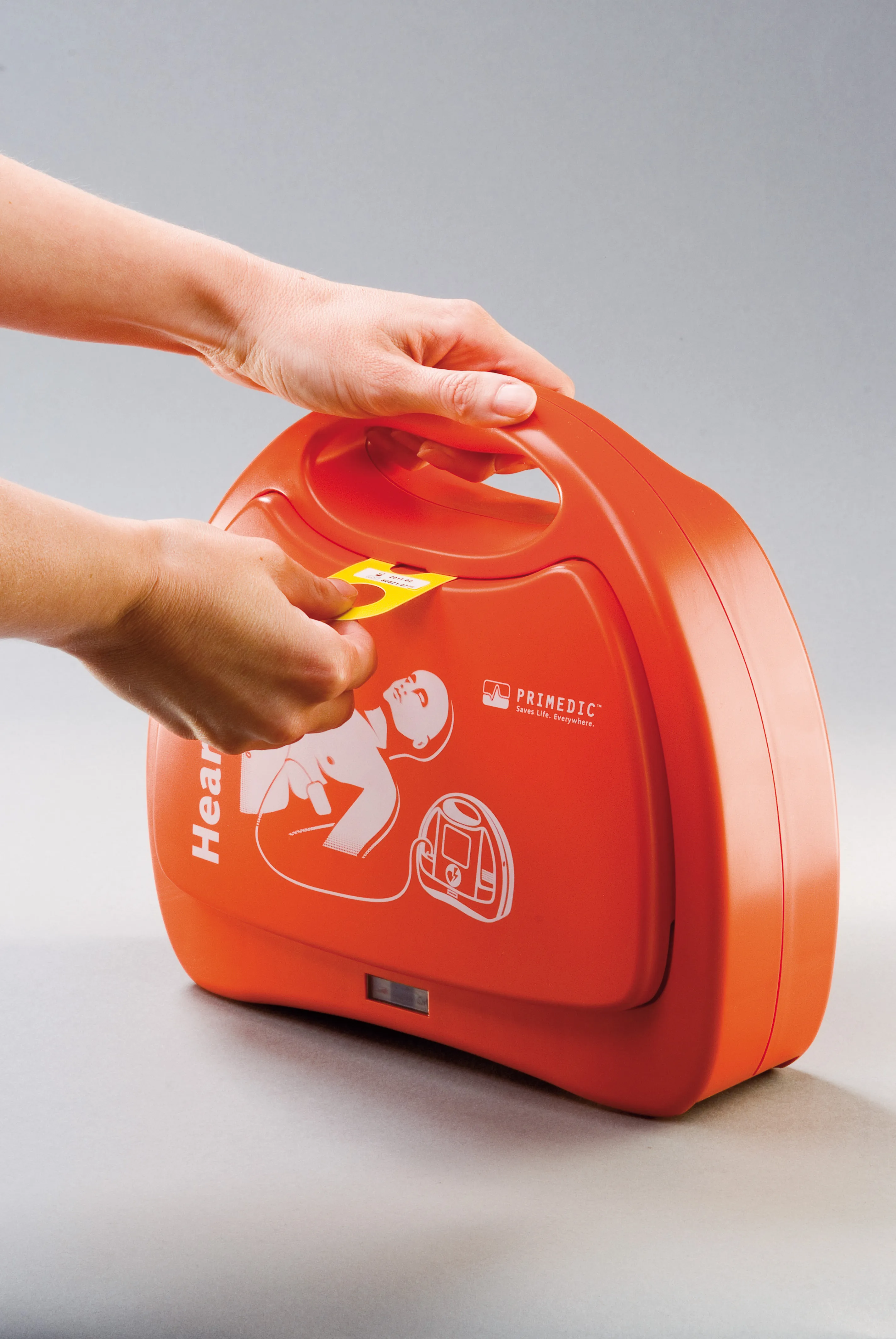 Дефибриллятор PRIMEDIC HeartSave PAD (M250) - автоматизированный, наружный