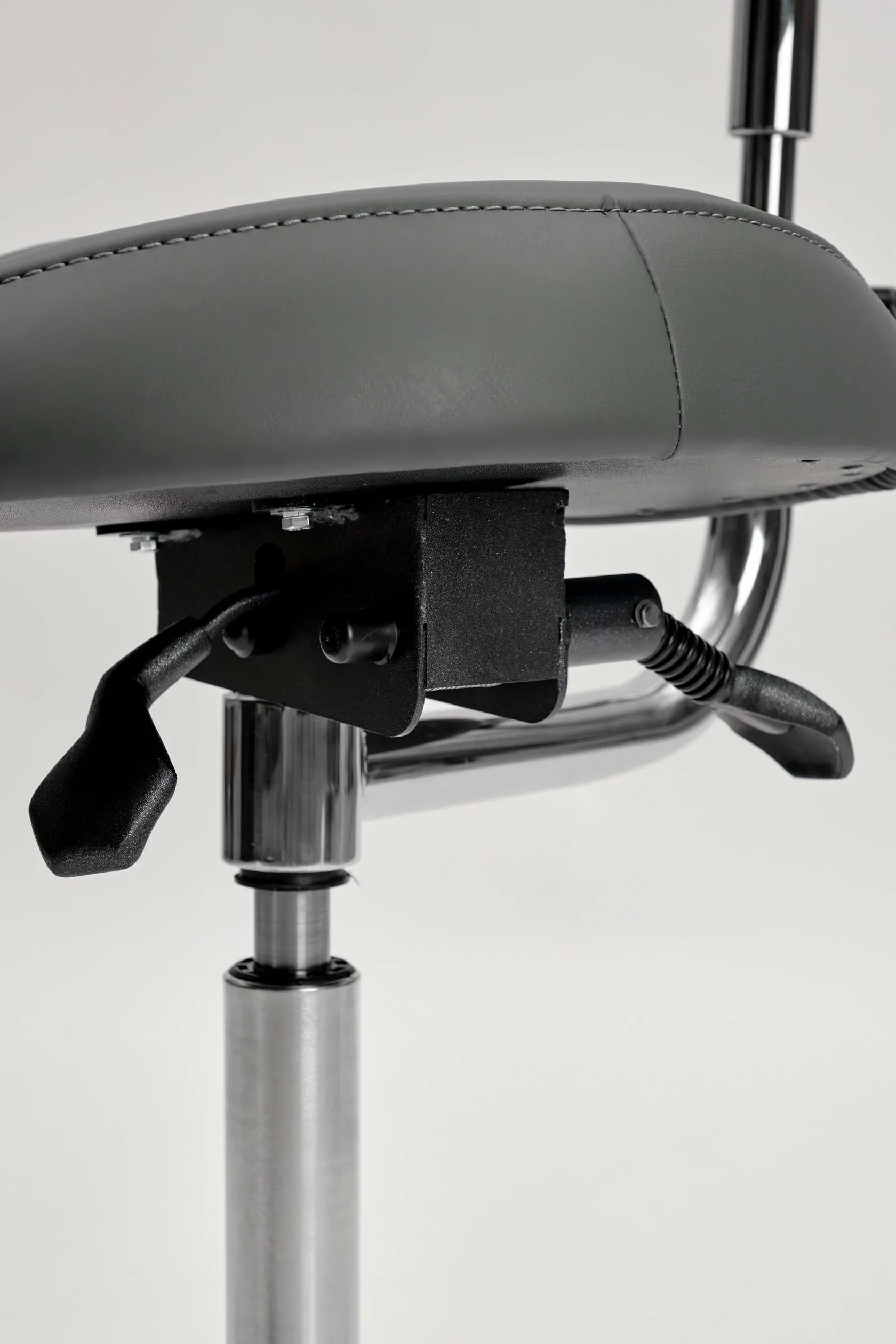 Стул-седло с абдоминальным упором