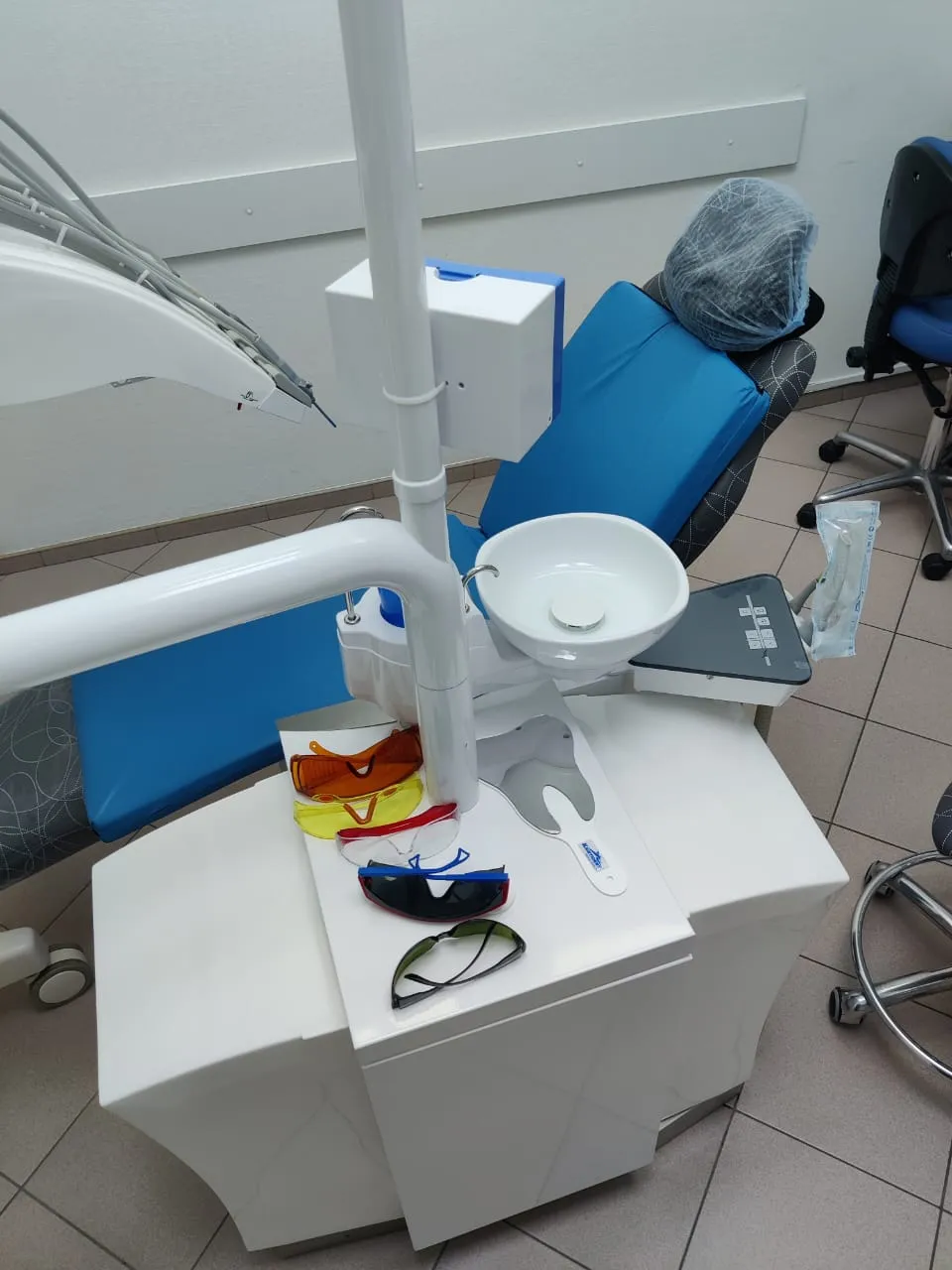 Б/у стоматологическая установка Neomed Aria SE