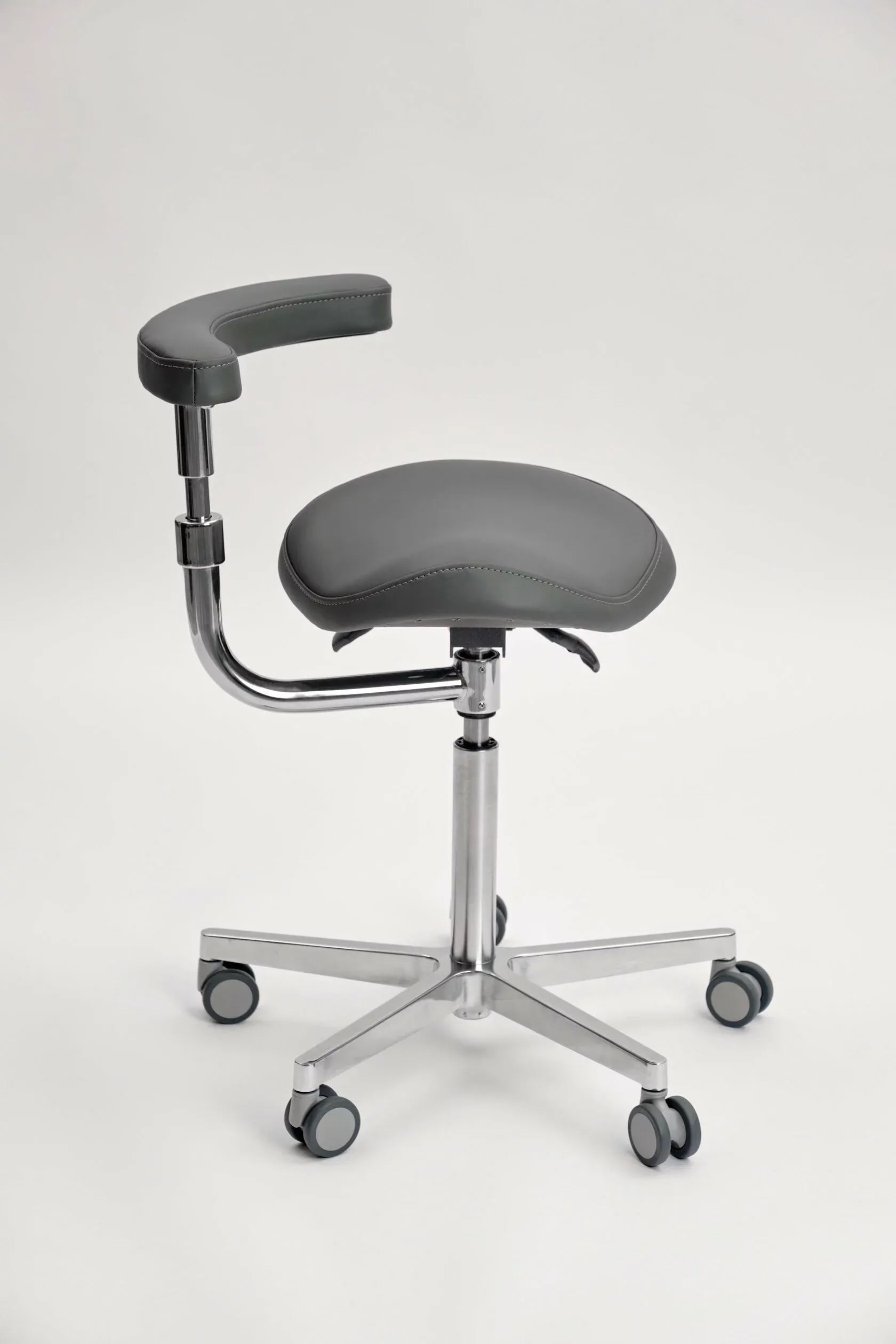 Стул-седло с абдоминальным упором