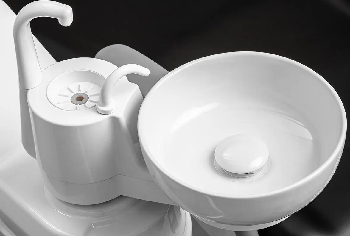 Стоматологическая установка C2 (нижняя подача)